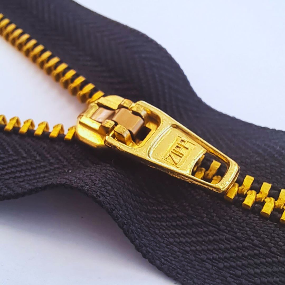 Cierre de bronce ZIPP 10cm - Imagen 3